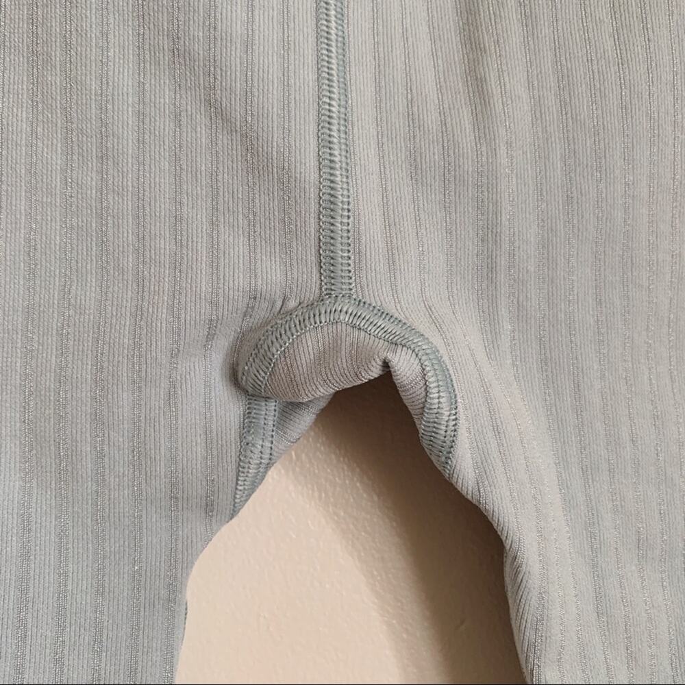 Blue and Purple Anthropologie James Colorblocked High Waisted Bike Shorts XS/S - Picture 4 of 8
